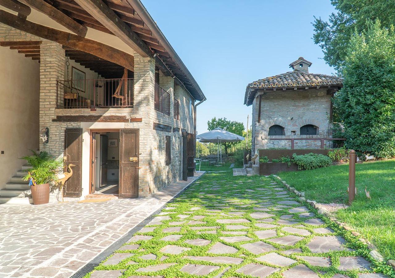 Апартаменты Casale Gambini Quattro Castella Экстерьер фото